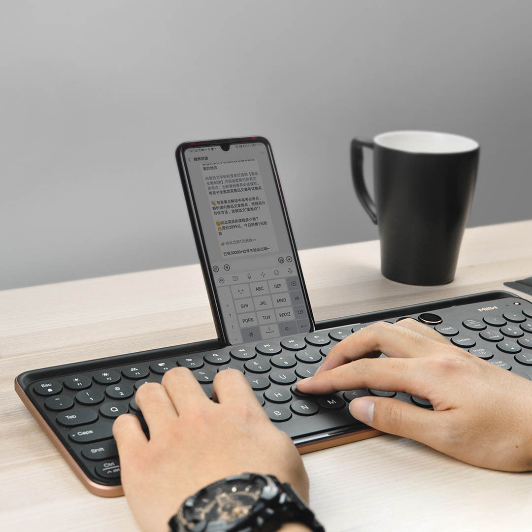 Multi-system Compatible Bluetooth Dual-mode Keyboard